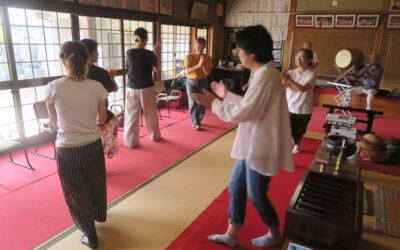 楽しく踊り継ぐ