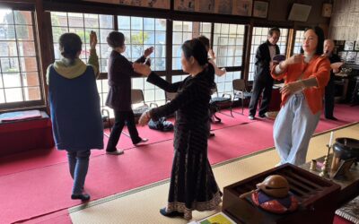 踊って楽しみ伝える